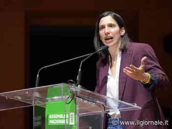 "C'è un dibattito nel Pd". L'ex sardina fa vacillare la linea sulle armi a Kiev