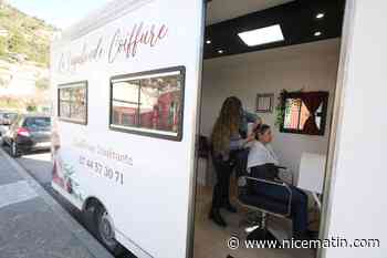 "Il n’y avait plus de coiffeurs dans les villages": au volant de son salon itinérant, Mélodie arpente l'arrière-pays pour coiffer ses clientes