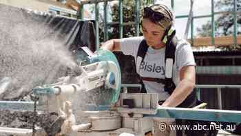 Meet the trailblazing women switching careers amid 'surge' in demand for female tradies