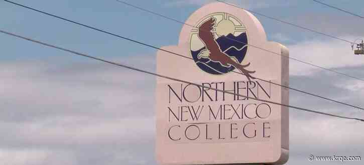 Civics education program resumes for New Mexico students