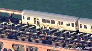 Chicago Firefighters Help ‘Hundreds' of Passengers Off Stranded Brown Line Train in River North