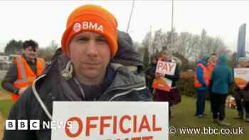 'We're at breaking point' say striking junior doctors