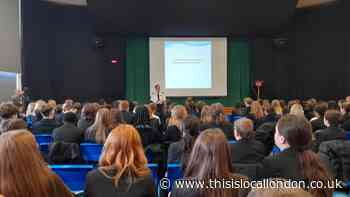 Hornchurch pupils learn about the human cost of knife crime