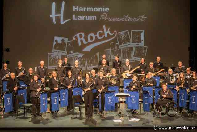 Harmonie van Larum schittert in nieuw uniform