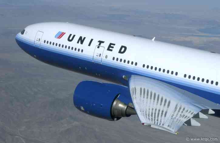 United Airlines wants to turn algae into jet fuel