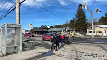 Quebec towns call for more funding, road safety near schools