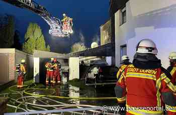 FW Düren: +++ Ausgedehntes Feuer in Garage an Wohnhaus +++