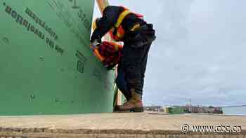 Manitoba labour groups fear province's review could mean apprentices won't see expected wage hike