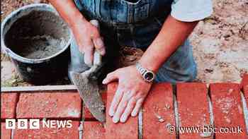 Builders added to UK skills shortage list