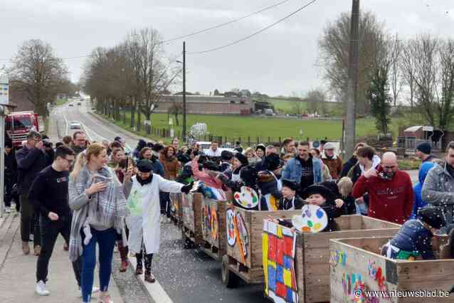 Kleuters van ’t Nestje organiseren eigen carnavalsstoet