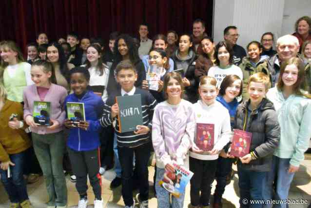 Davidsfonds huldigt Junior Journalisten