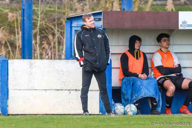 Coach Joachim Van Ooteghem bikkelt bij Eendracht Hansbeke B ook tussen de lijnen voor de punten: “Viel tien minuten voor tijd in”