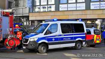 Zusammenstoß mit Linienbus: Straße in Jenaer Innenstadt komplett gesperrt