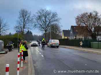Neue Elternhaltestelle am Schulzentrum Broich