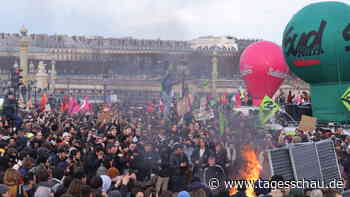 Rentenrefom in Frankreich: Empörung über abgesagte Abstimmung
