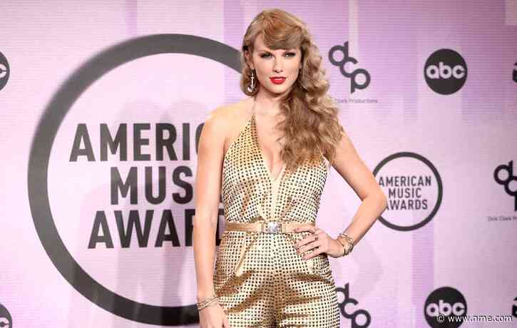 Taylor Swift to share four previously unreleased songs