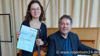 Traunwalchner Violinschülerin meistert höchste Prüfung D3