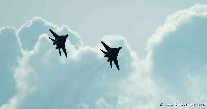 Ucraina, la diretta – La Polonia invia 4 jet a Kiev: è il primo Paese europeo. Rapporto Onu: “Mosca ha commesso crimini di guerra”