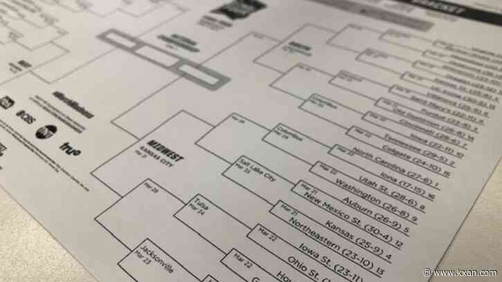 How many perfect brackets remain in the NCAA Men's tournament?