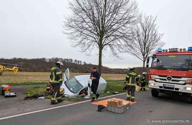 FW-WRN: 16.03.2023 > 10:10 Uhr - 11:15 Uhr TH_PERSON_KLEMMT - LZ1 - VU, PKW im Graben, Person im PKW eingeschlossen