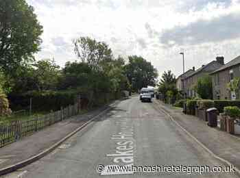 Police found knife after reports of men brawling in Nelson street