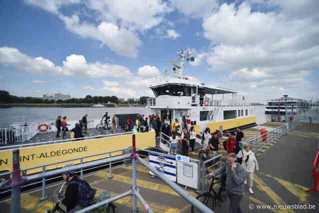 Vlaams minister Lydia Peeters onderzoekt drie pistes om tweede veerboot te behouden (maar zal het zelf niet betalen)