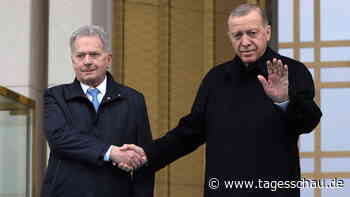 Liveblog: ++ Erdogan will NATO-Beitritt Finnlands ratifizieren ++
