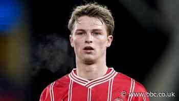 George Tanner: Bristol City right-back signs new three-and-a-half-year deal