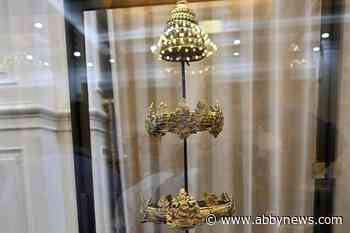 Cambodia celebrates return of ‘priceless’ stolen artifacts