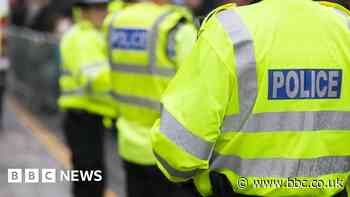 Maldon: Drink-drive suspect accused of injuring four police officers