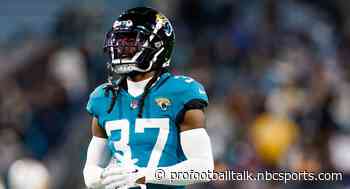 Jaguars bringing back Tre Herndon on a one-year deal