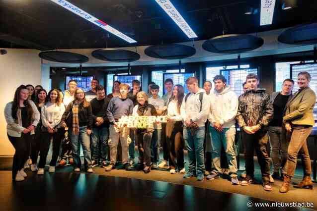 Zesdejaars op de koffie bij eurocommissaris