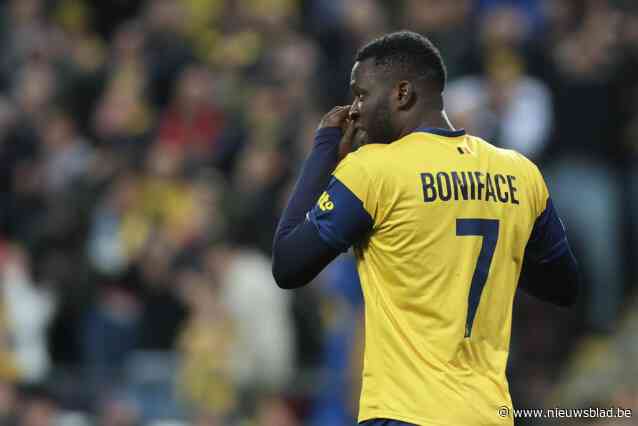 Victor Boniface is niet de enige Nigeriaanse sensatie op de Belgische velden: “Ik heb Gift Orban al gezegd dat hij moet kalmeren, het wordt wat te veel”