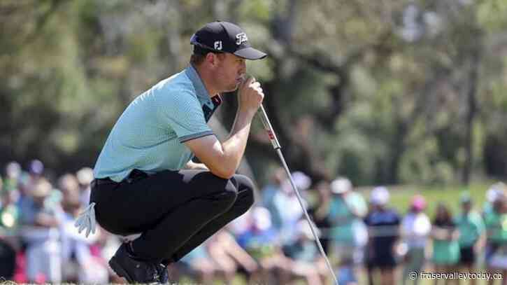 Schenk getting results in 10th straight week, leads Valspar