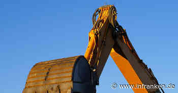 Diesel-Diebstahl in Bayreuth: Unbekannte pumpen über 500 Liter Sprit aus Bagger ab