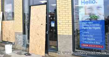 Kingswood Tesco store forced to shut after windows smashed in