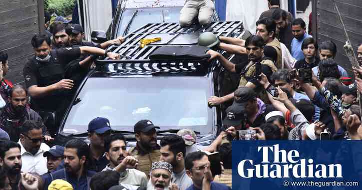Court cancels Imran Khan’s arrest warrant after clashes in Pakistan capital