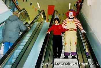Don't be scared! Mascot showed correct way to use escalator