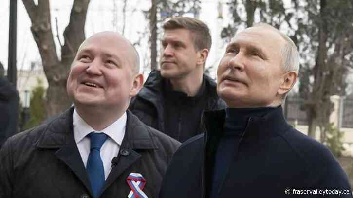 Russian president Putin visits occupied city of Mariupol