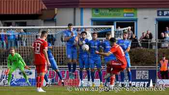 Die Abwehr des FV Illertissen hält gegen Bayern München II dicht
