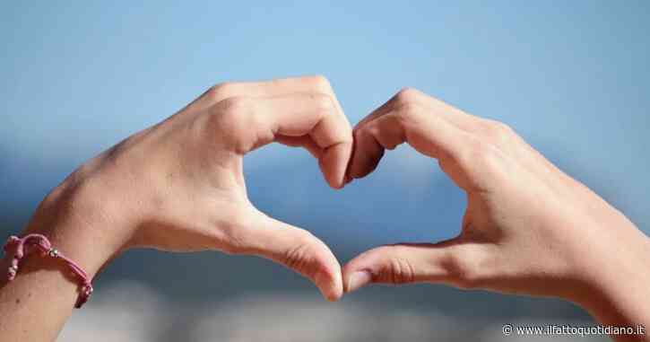 Festa del papà, perché nel Regno Unito e in Irlanda oggi si fanno gli auguri alla mamma