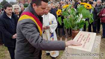 Posata la prima pietra per la ricostuzione della parrocchia: è attesa da oltre 10 anni