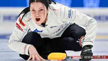 U.S. scores single in 10th end to hand Einarson 1st loss at women's curling worlds