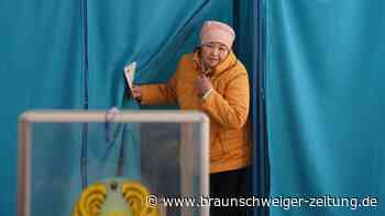 Vorgezogene Parlamentswahl in Kasachstan beendet