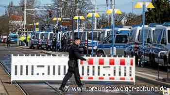 Große Derby-Bilanz: Pyros, Flaschenwurf – was sagt die Polizei?