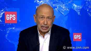 People shouldn't panic after the recent bank collapses, experts say. Here's the smart thing to do