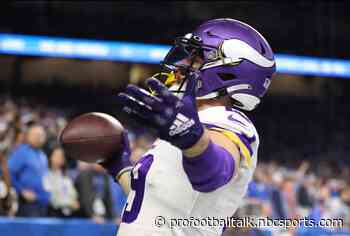 Panthers announce agreement with Adam Thielen