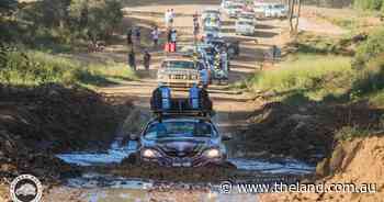 Colourful convoy winds through the outback