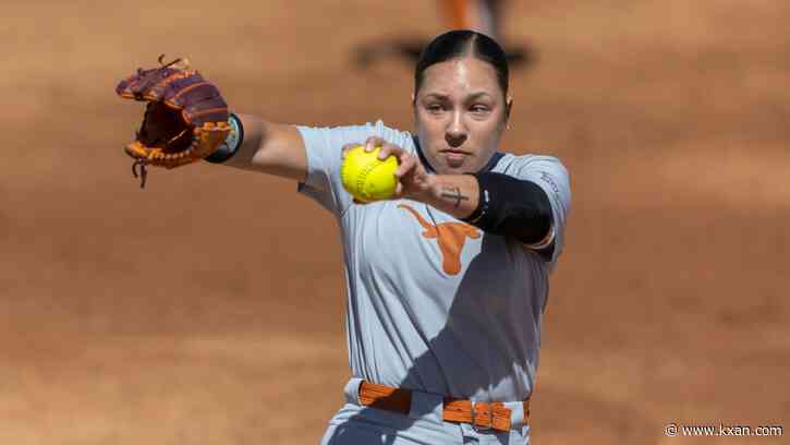 Texas pitcher Estelle Czech flirts with no-hitter, Longhorns go 4-1 in south Florida