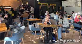 20 Jahre nach US-Invasion: Die schwierige Lage von Iraks Jugend